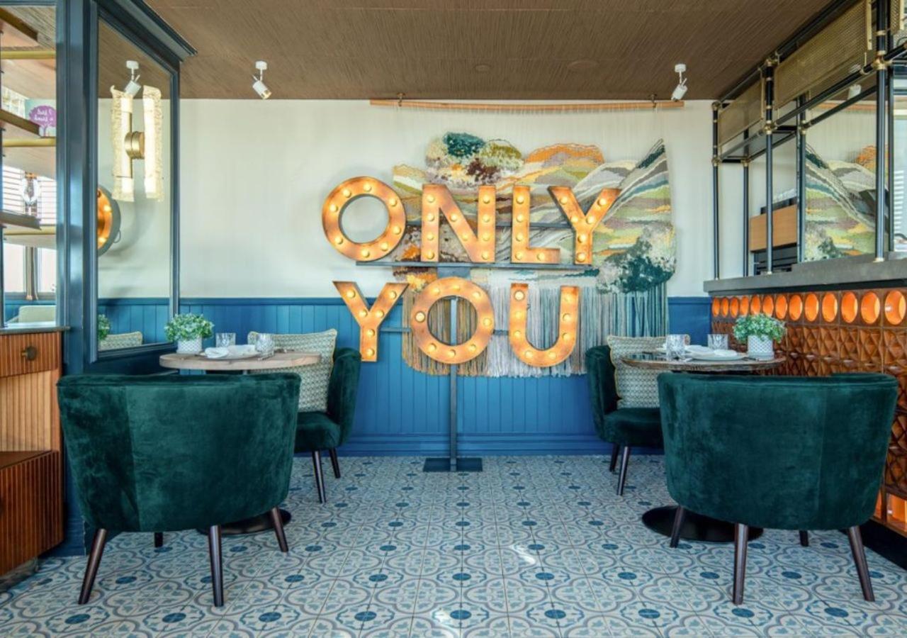 แอร์ โฮเทล แอสโทเรีย พาเลซ Hotel บาเลนเซีย ภายนอก รูปภาพ Only You restaurant
